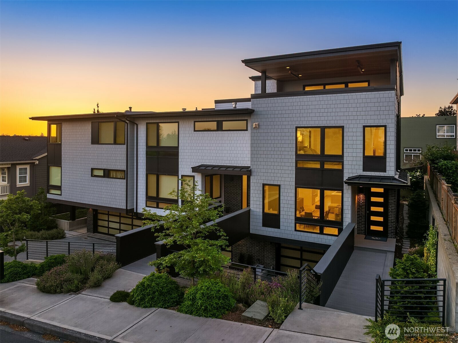 Property Photo: 330 3rd Avenue S C WA 98033