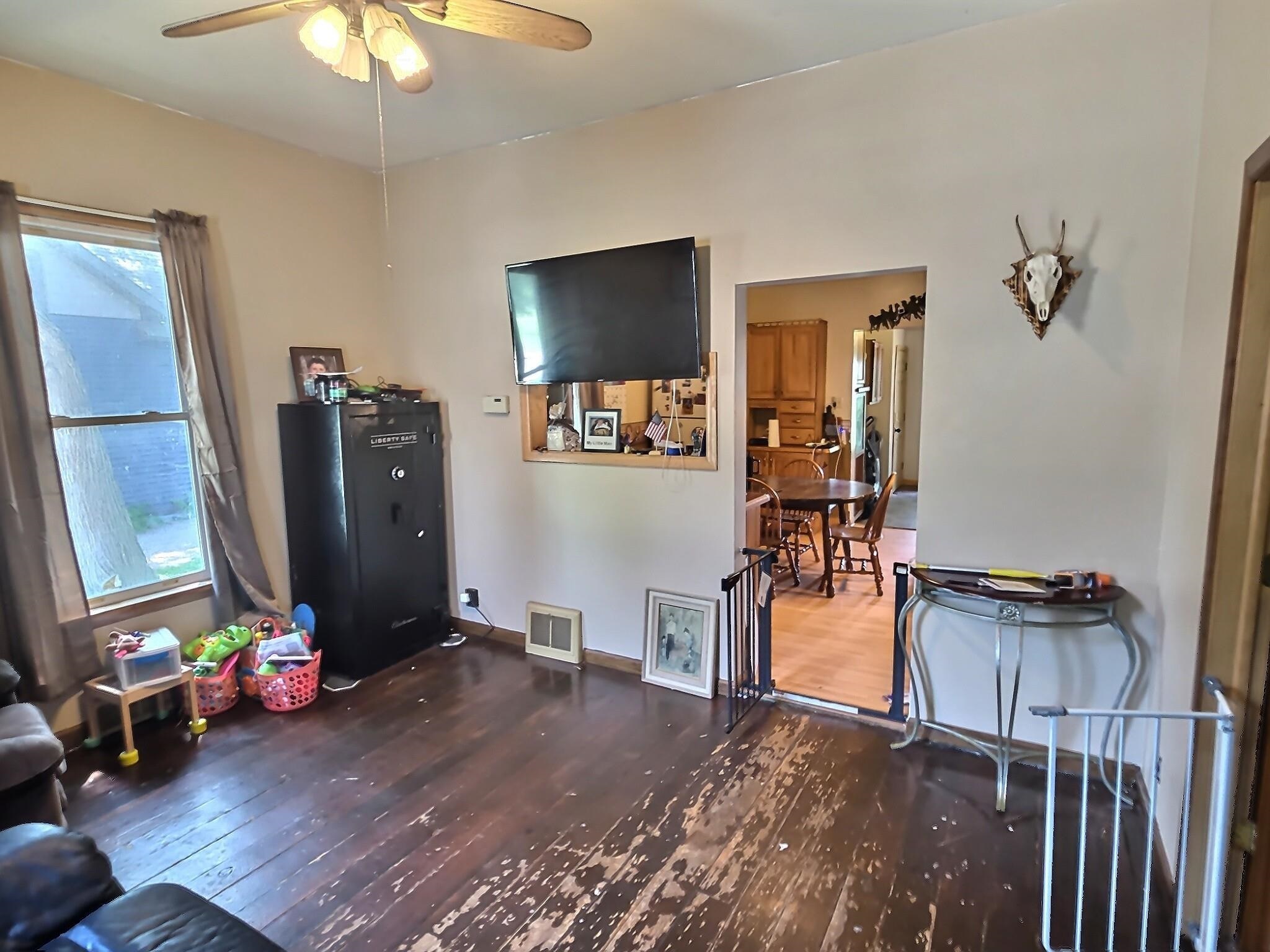 Property Photo:  927 Butler Avenue  WI 54958 