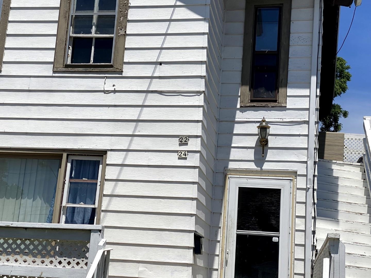 Property Photo:  24 W 10th Avenue  WI 54902 
