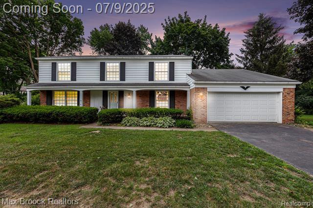 Property Photo: 942 S Shady Hollow Circle MI 48304