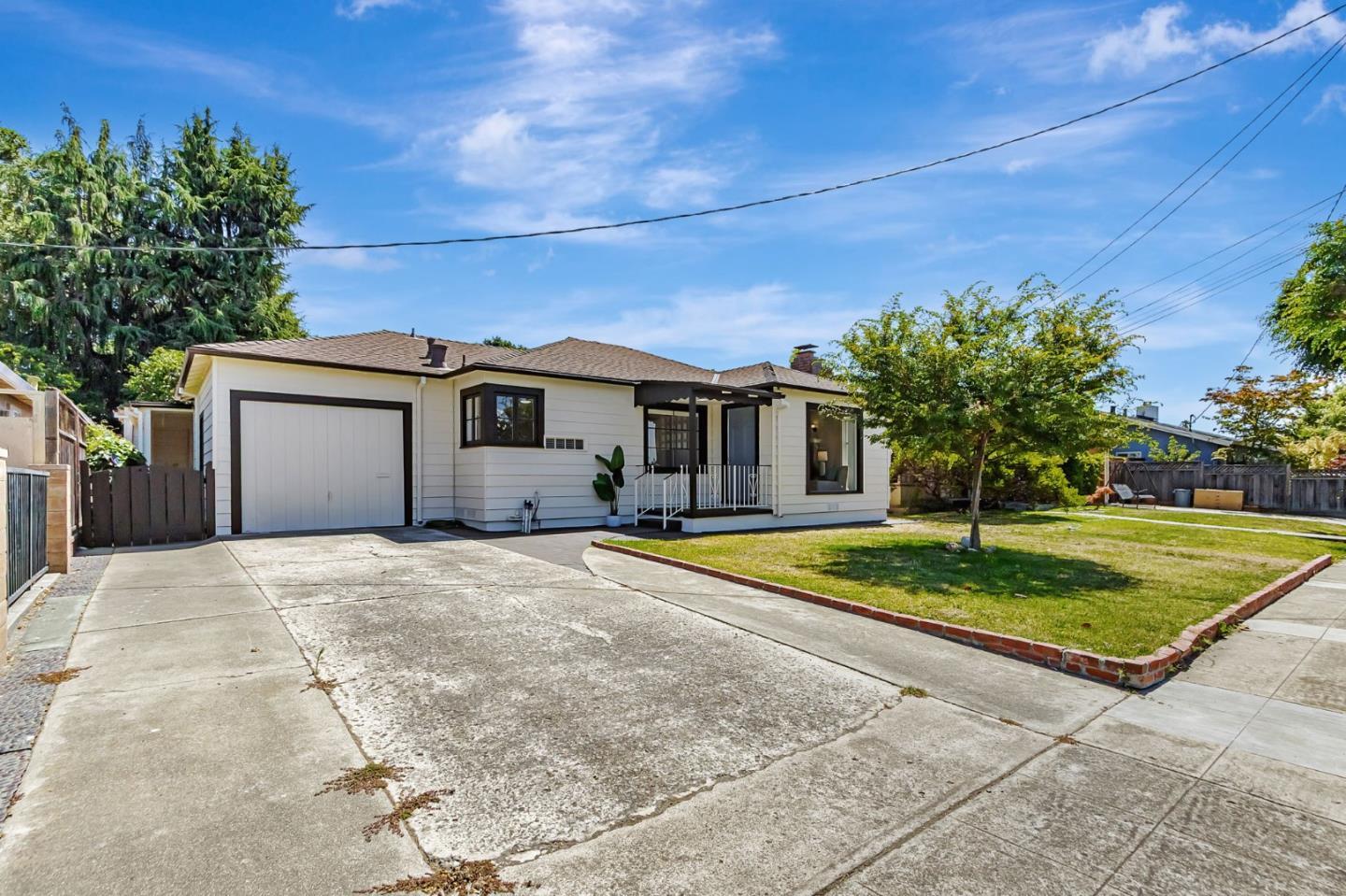 Property Photo: 240 Delia Street CA 95127