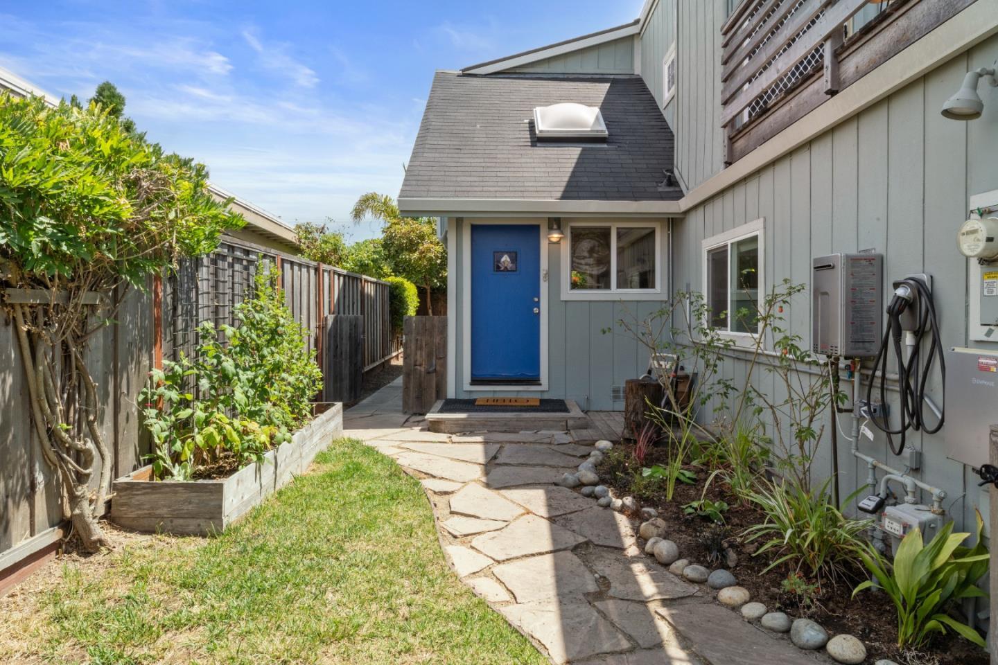 Property Photo: 260 Walk Circle CA 95060