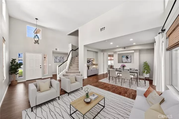 Property Photo:  45114 Via Quivera  CA 92592