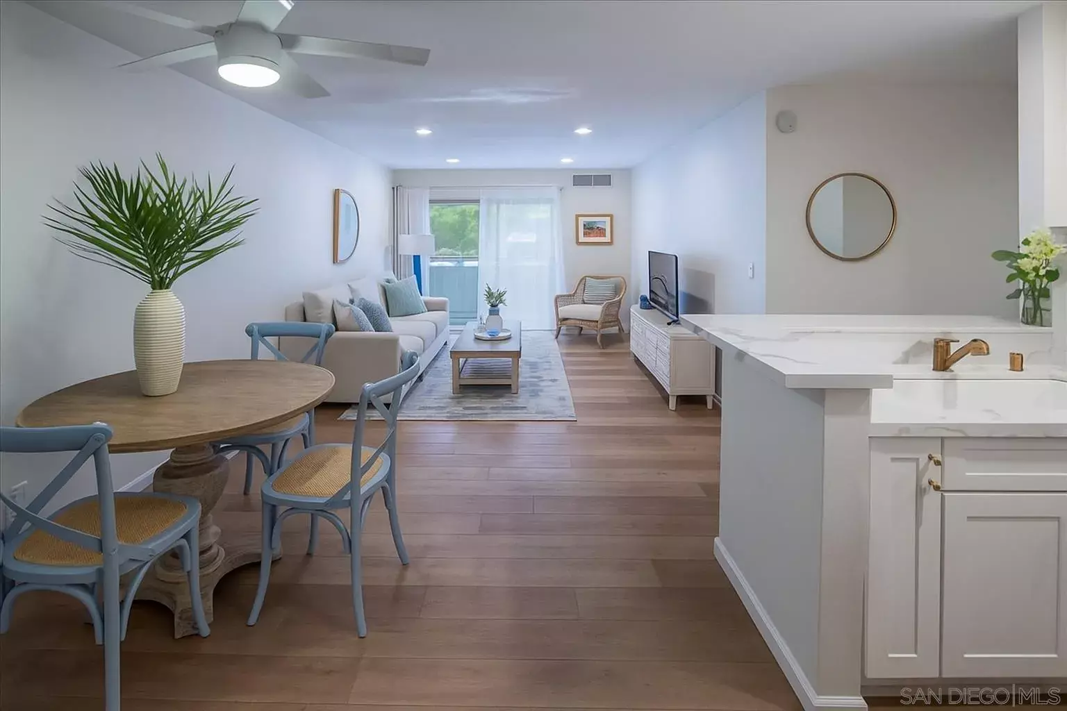 Property Photo:  1621 Hotel Circle S E125  CA 92108 