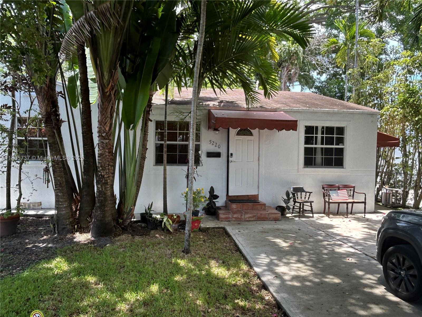 Property Photo:  5220 SW 5th St  FL 33134 