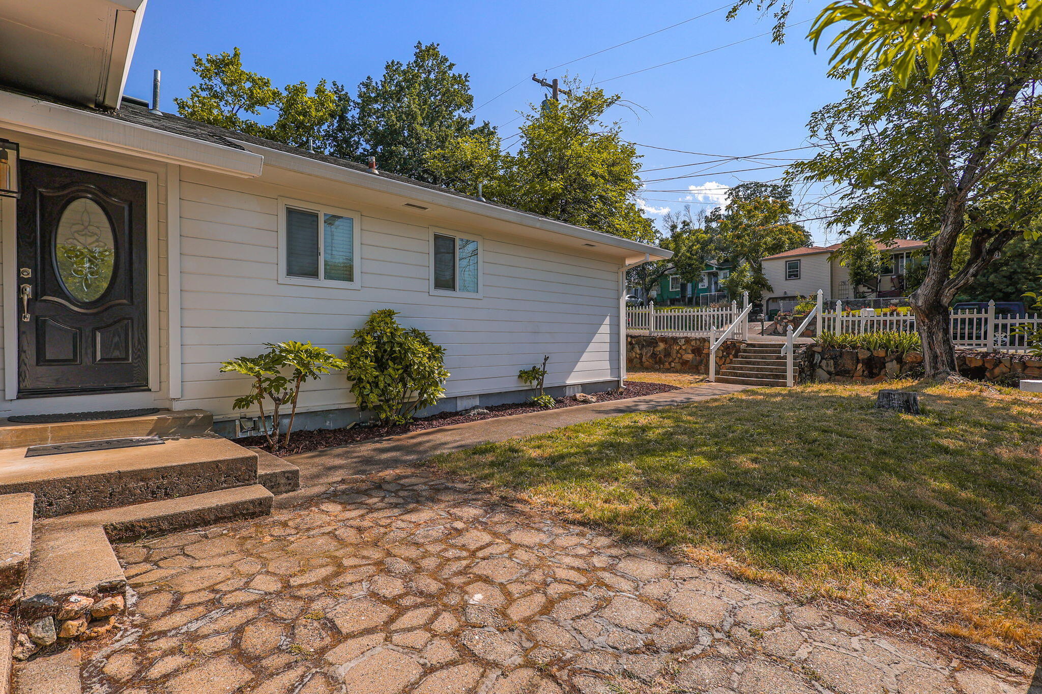 Property Photo:  1575 Fig Avenue  CA 96001 