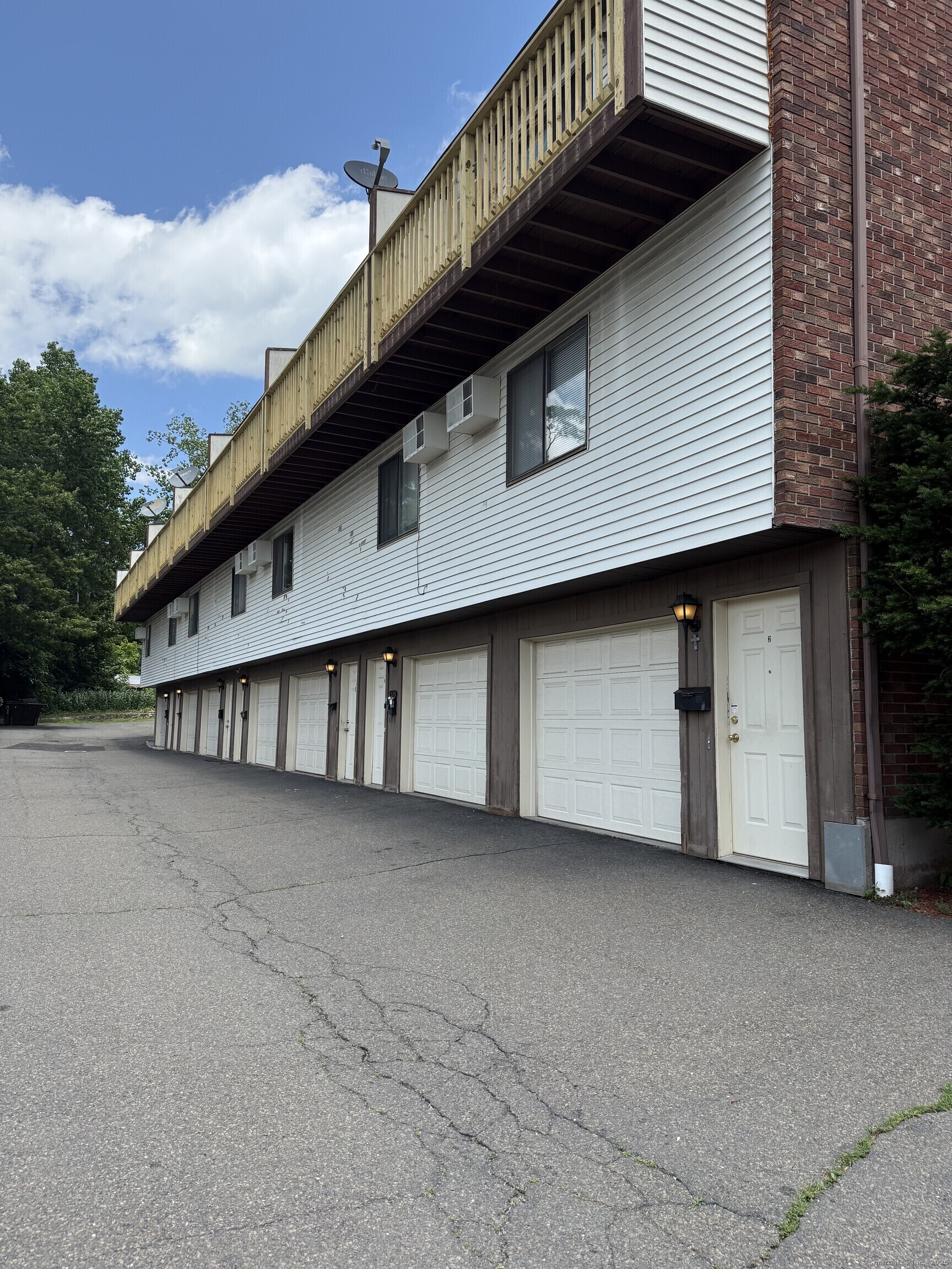 Property Photo: 531 Meriden Road 2 CT 06705