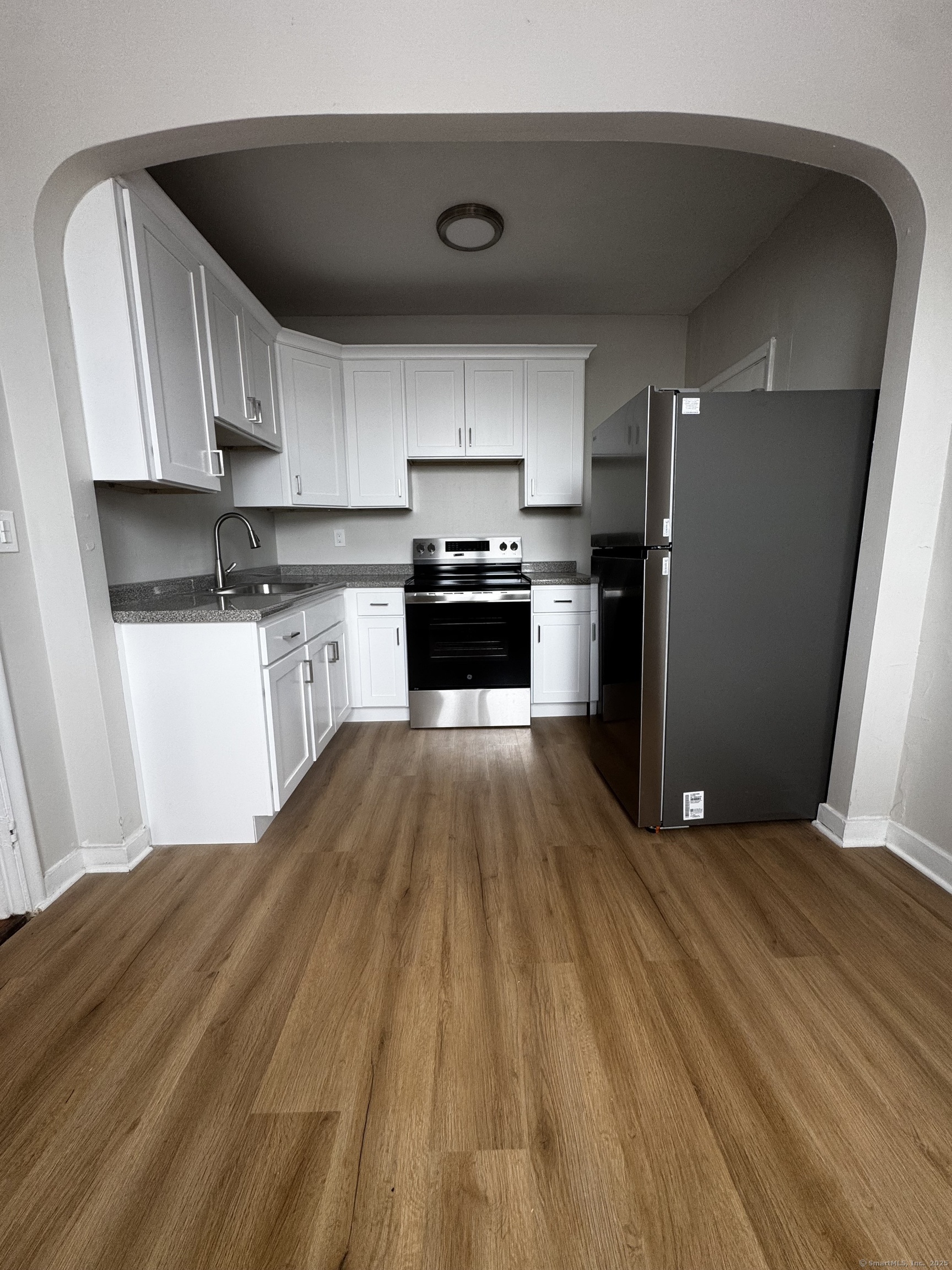 Property Photo: 276 Collins Street 407 CT 06105