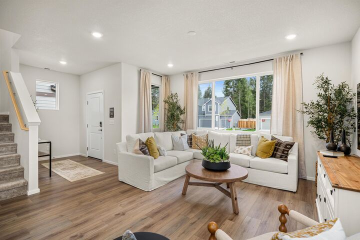 Property Photo:  2731 N Talon Ln  WA 99019 
