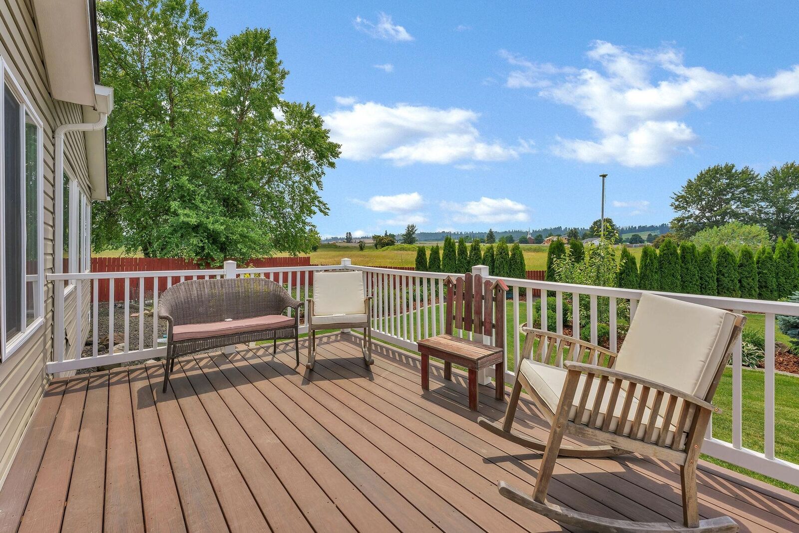 Property Photo:  8014 S Blackberry St  WA 99004 