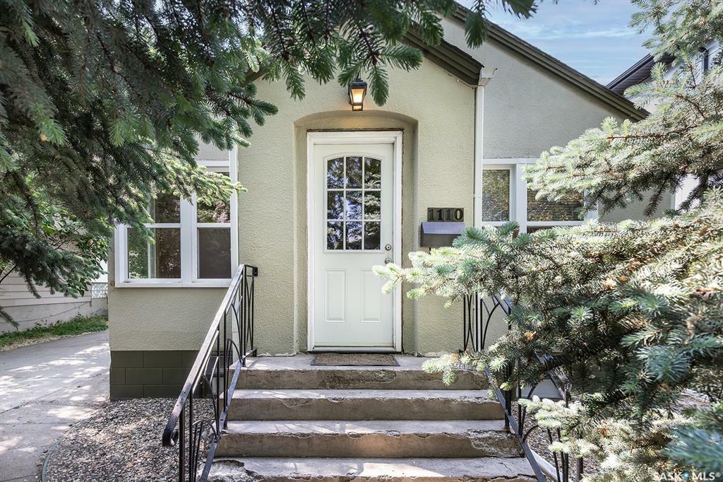 Property Photo: 1110 7th Street E SK S7H 0Z1