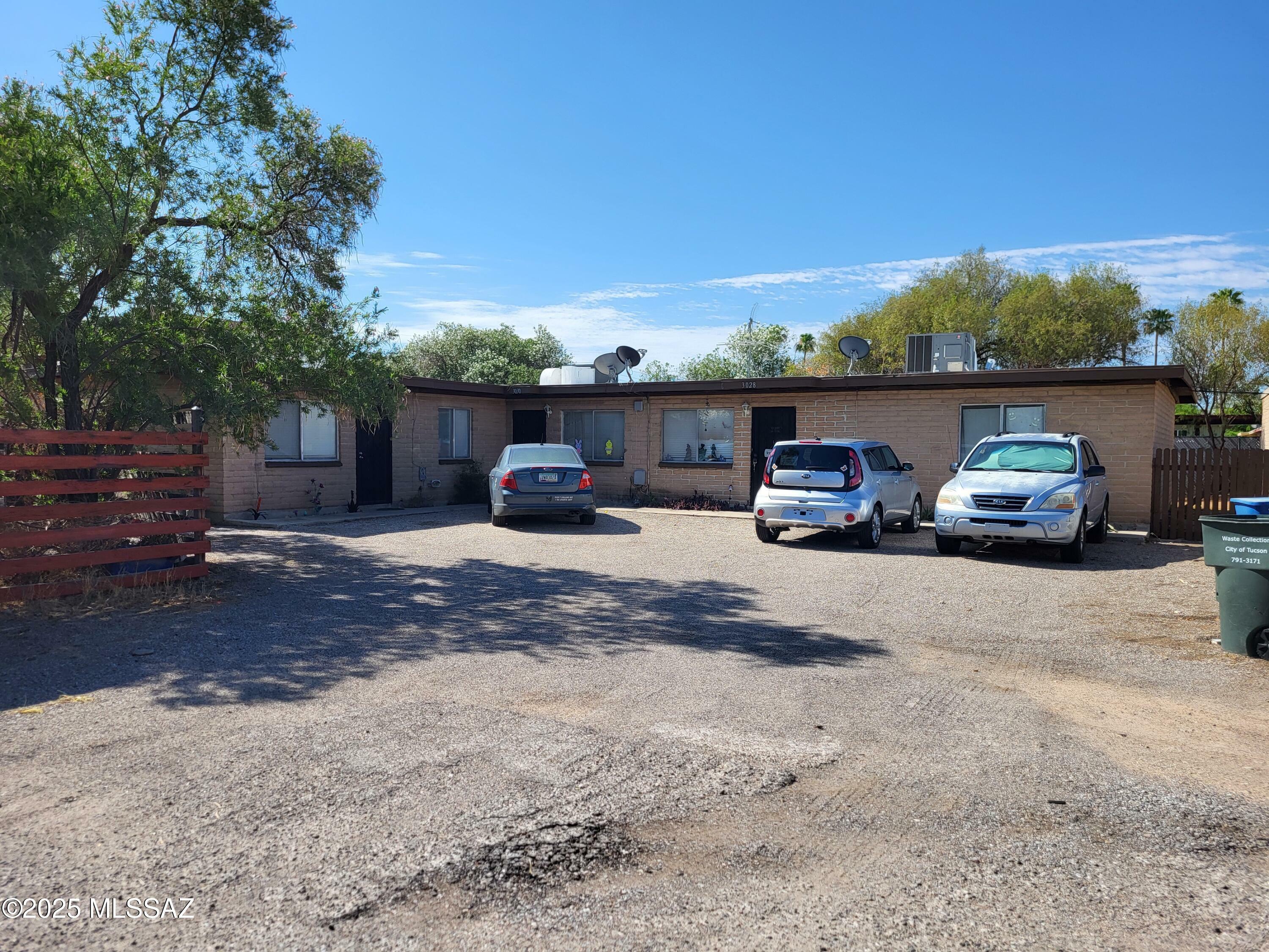Property Photo:  3028-3032 E Presidio Road  AZ 85716 