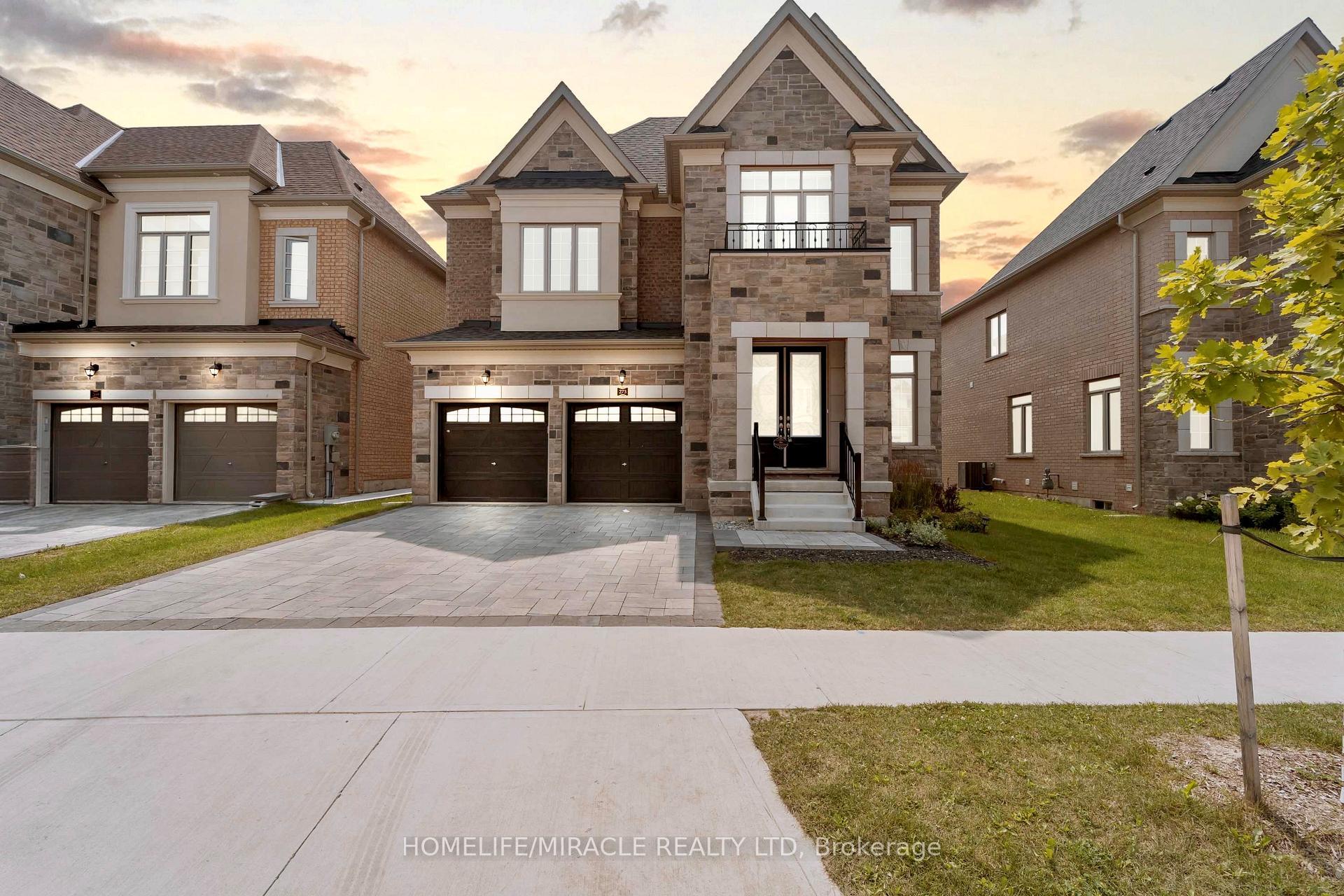 Property Photo:  273 Forest Creek Drive  ON N2R 0M6 