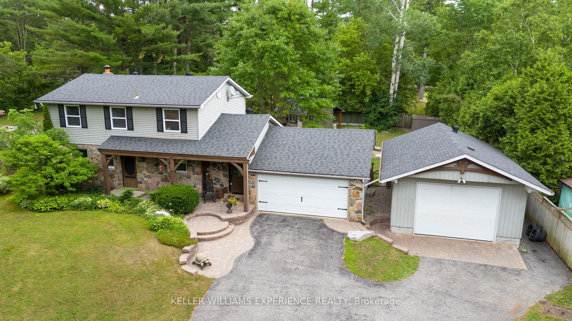 Property Photo:  31 Lawrence Avenue  ON L9X 0W4 