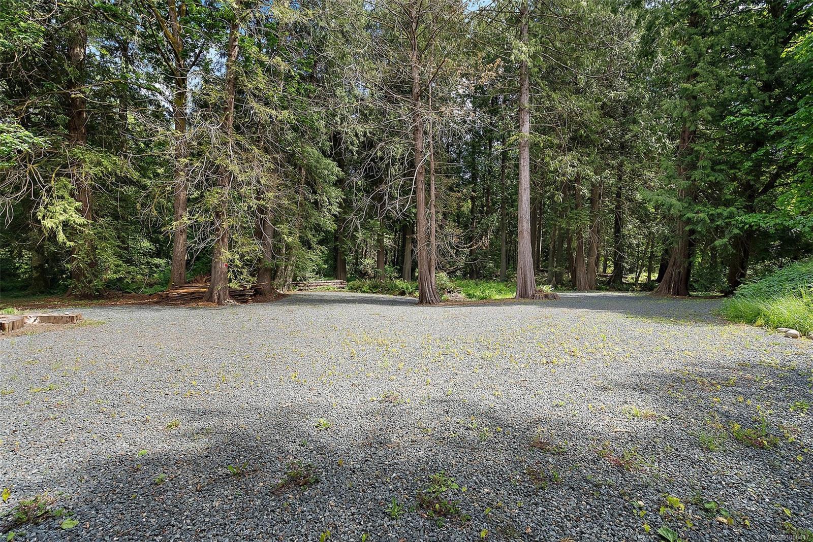 Photo de la propriété: 1691 Kangaroo Rd BC V9C 4C6