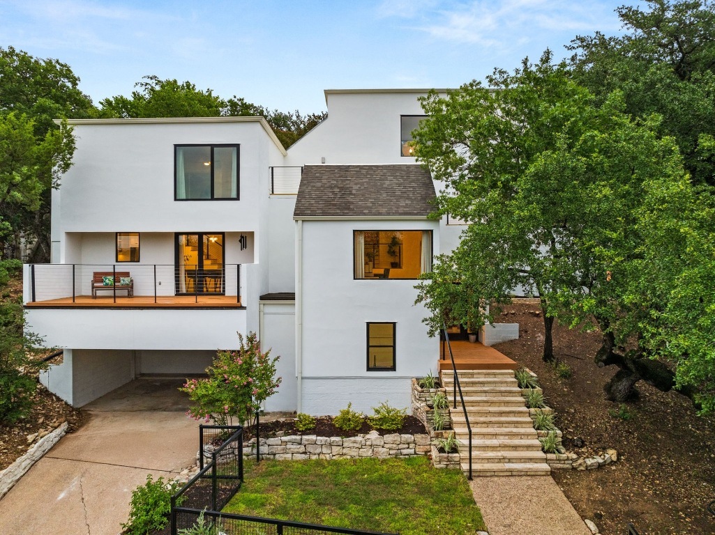 Property Photo: 3704 Laurel Ledge Lane TX 78731