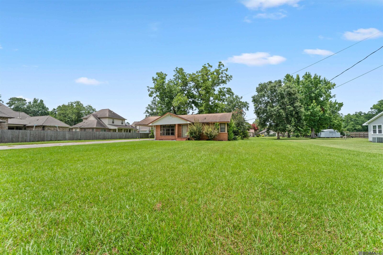 Property Photo:  8845 Hill Dr  LA 70809 
