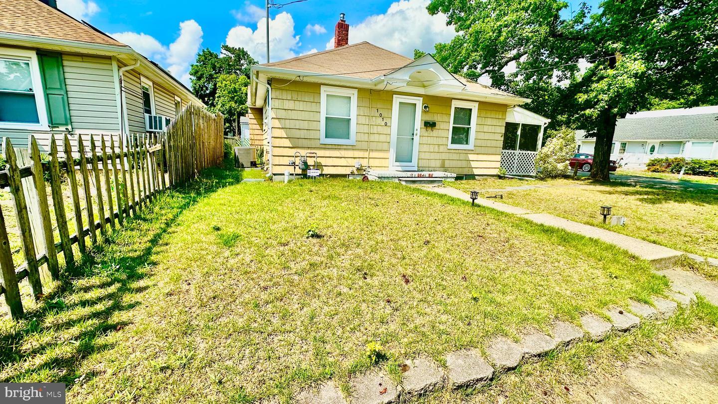 Property Photo: 1010 Woodland Avenue NJ 08332