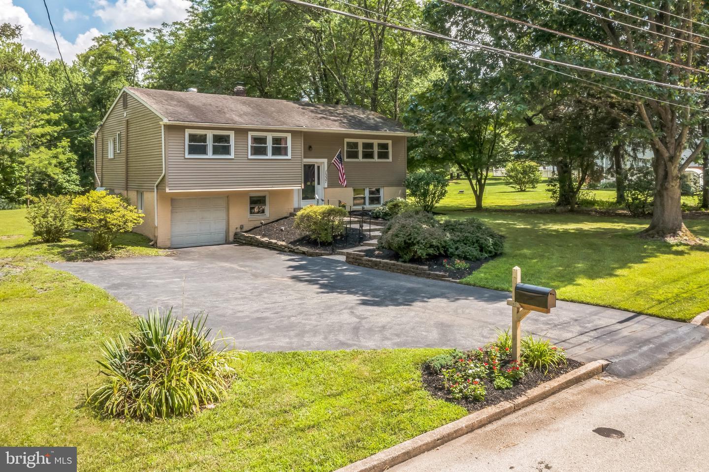 Property Photo: 1337 Veronica Lane PA 19460