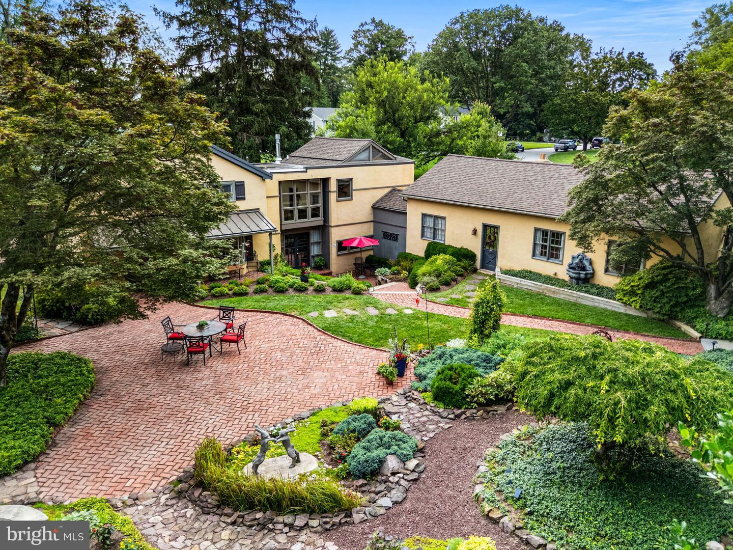 Property Photo: 41 S Forge Manor Drive PA 19460