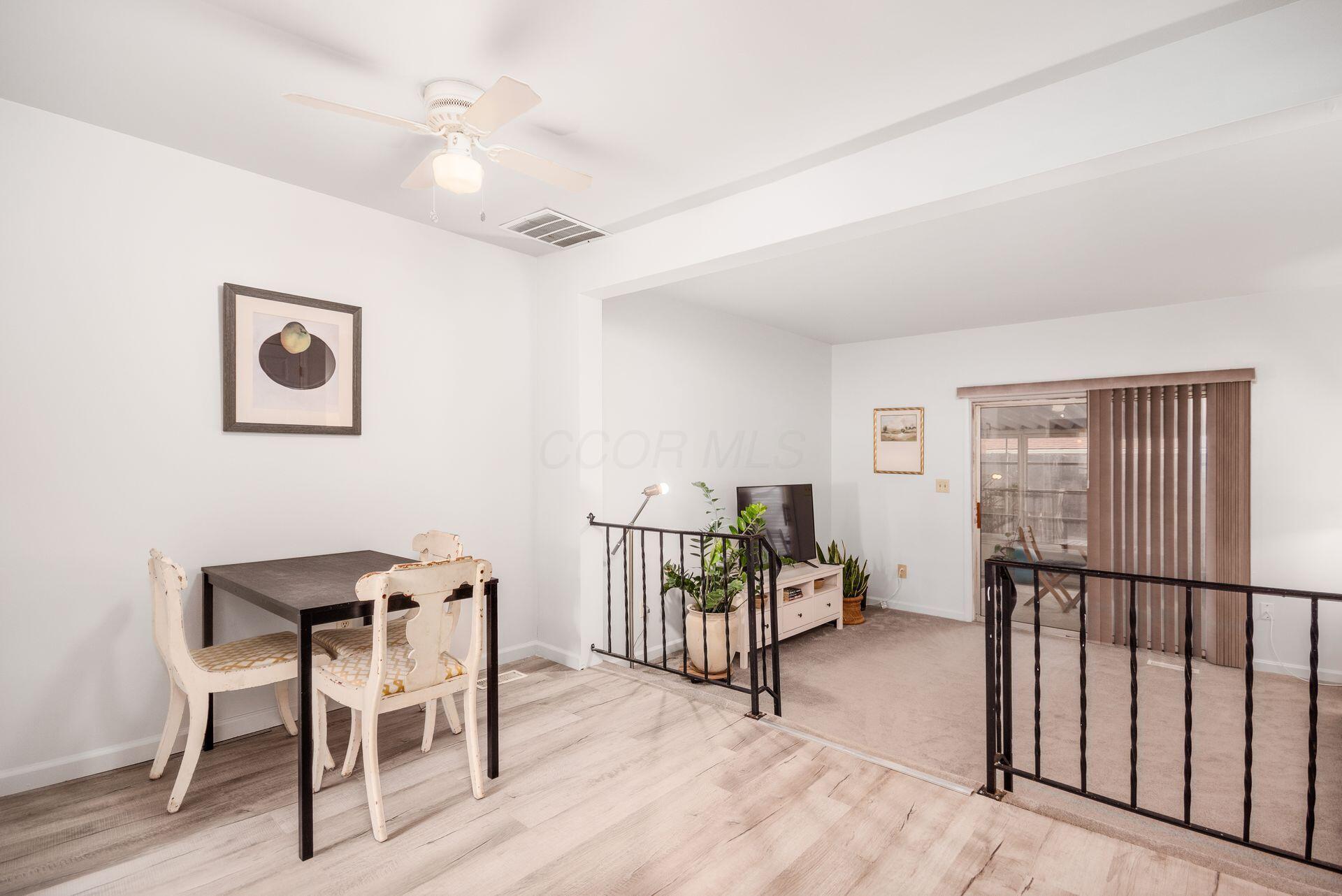 Property Photo: 1261 Woodbrook Lane OH 43223