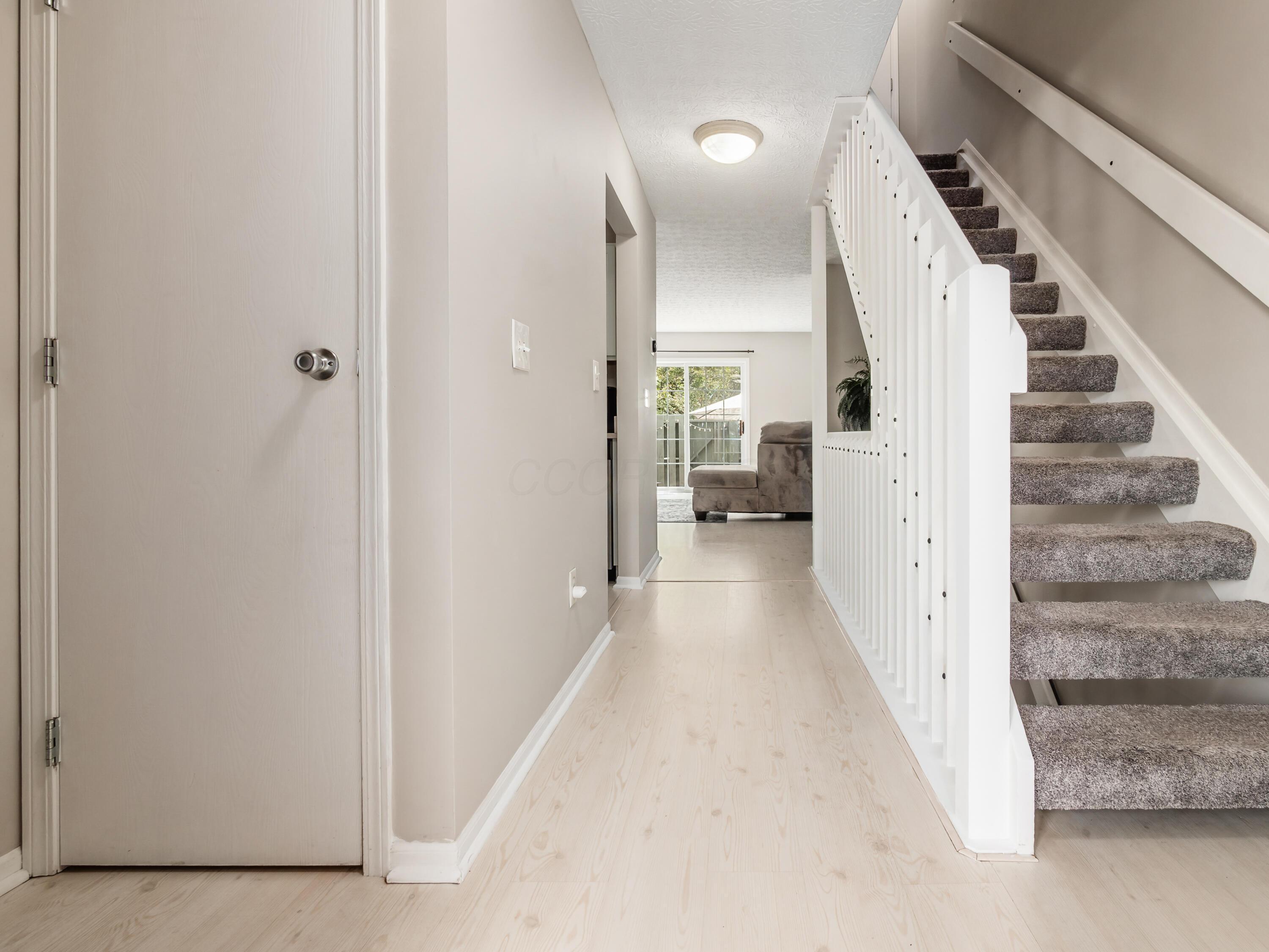 Property Photo:  4006 Blendon Grove Way  OH 43230 