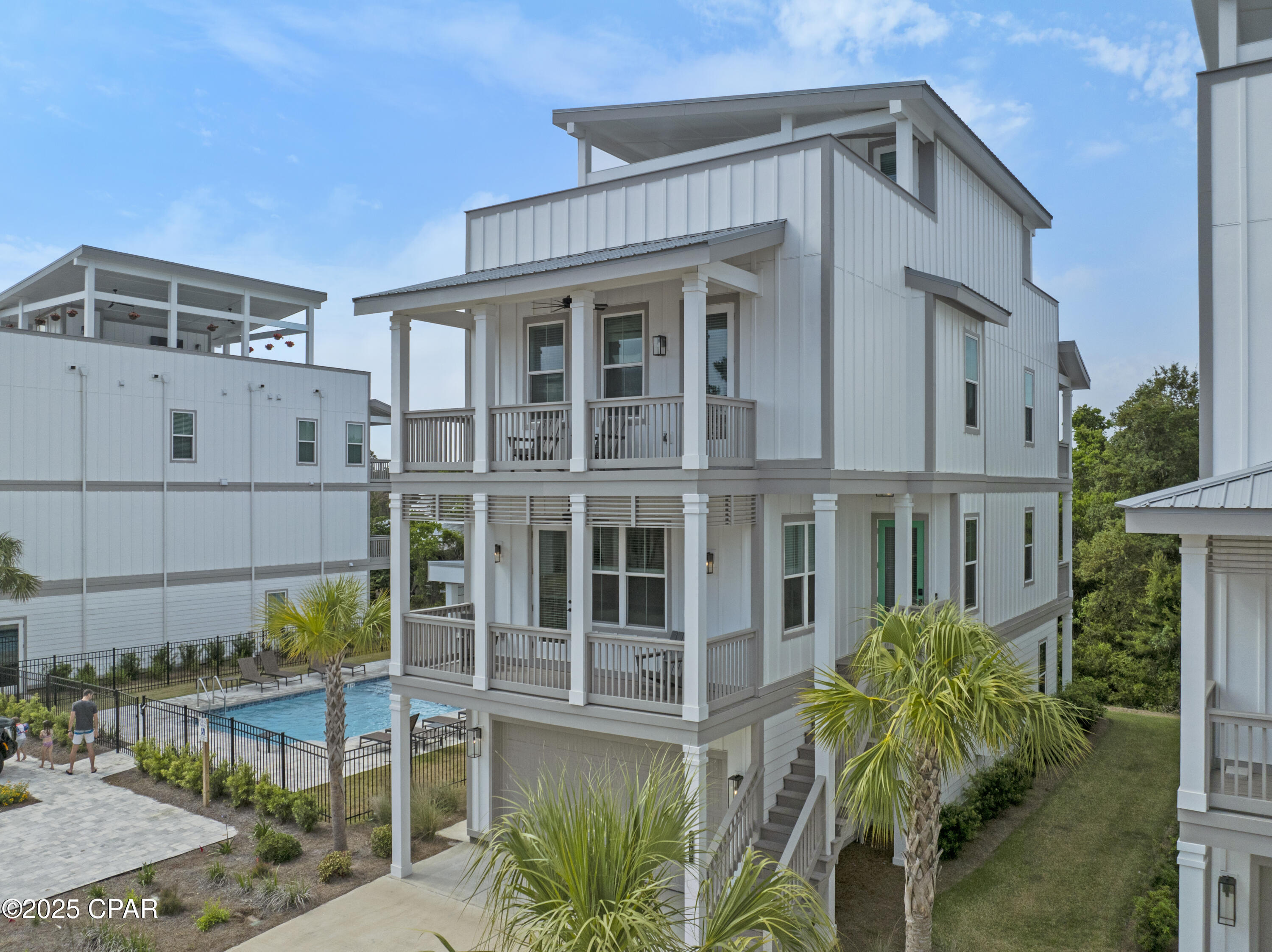 Property Photo: 15 E Queen Palm Drive FL 32461