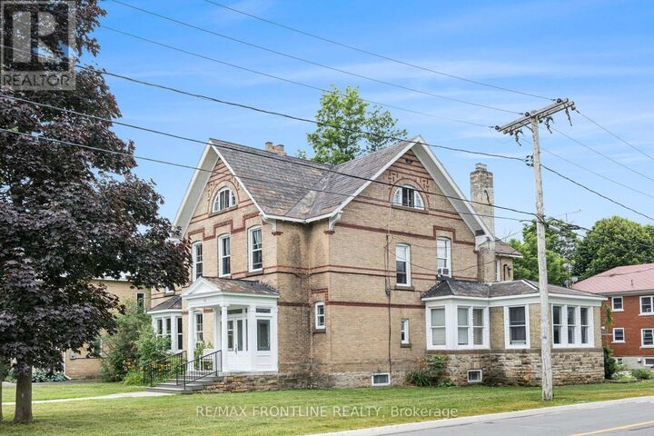 Property Photo:  38 Drummond Street West  ON K7H 2J8 