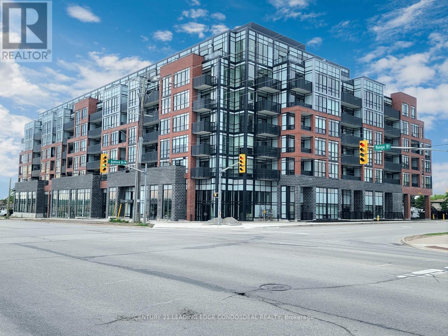 Property Photo:  681 Yonge Street 623  ON L9J 0K1 