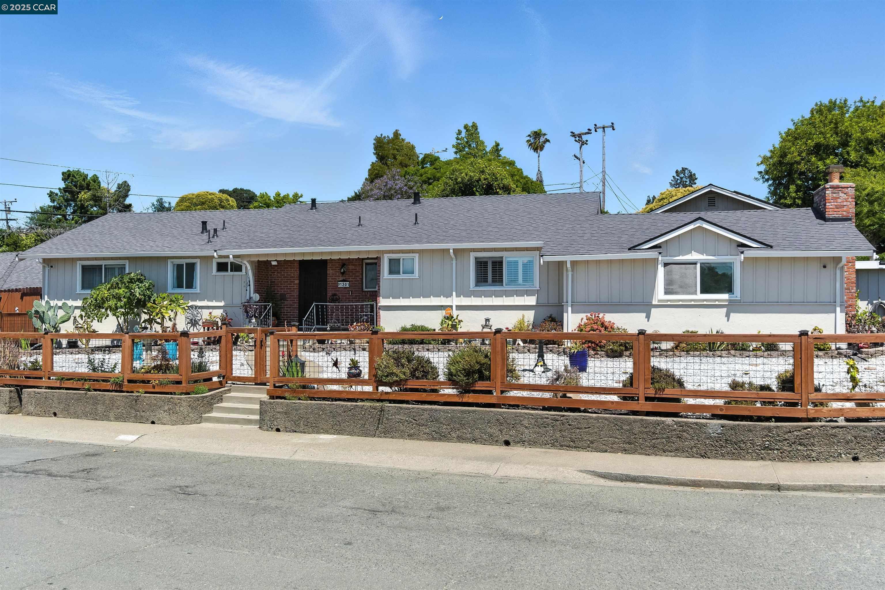 Property Photo: 1201 Valle Vista Ave CA 94589