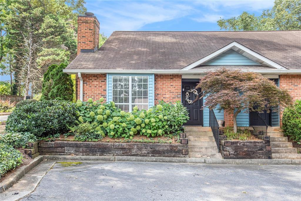 Property Photo: 1195 Minhinette Drive F GA 30075