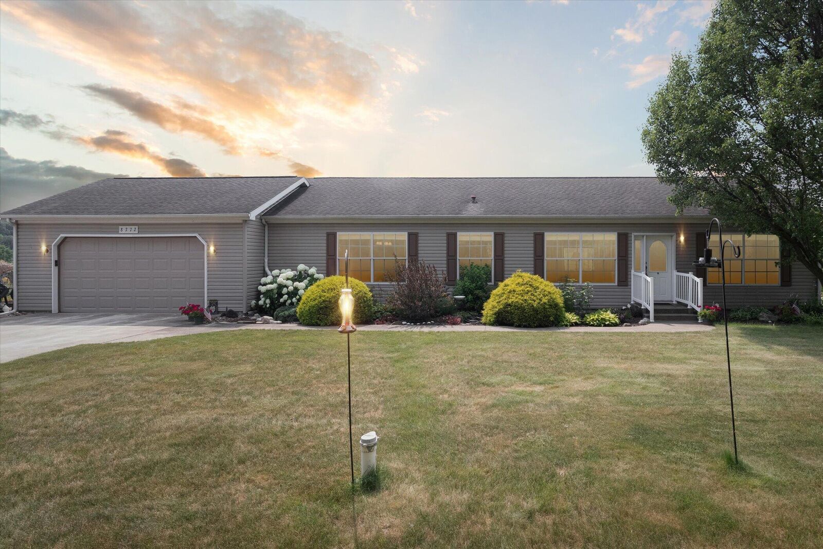 Property Photo: 8272 N 850 IN 46552