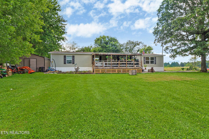 Property Photo: 12118 Lantana Rd TN 38572