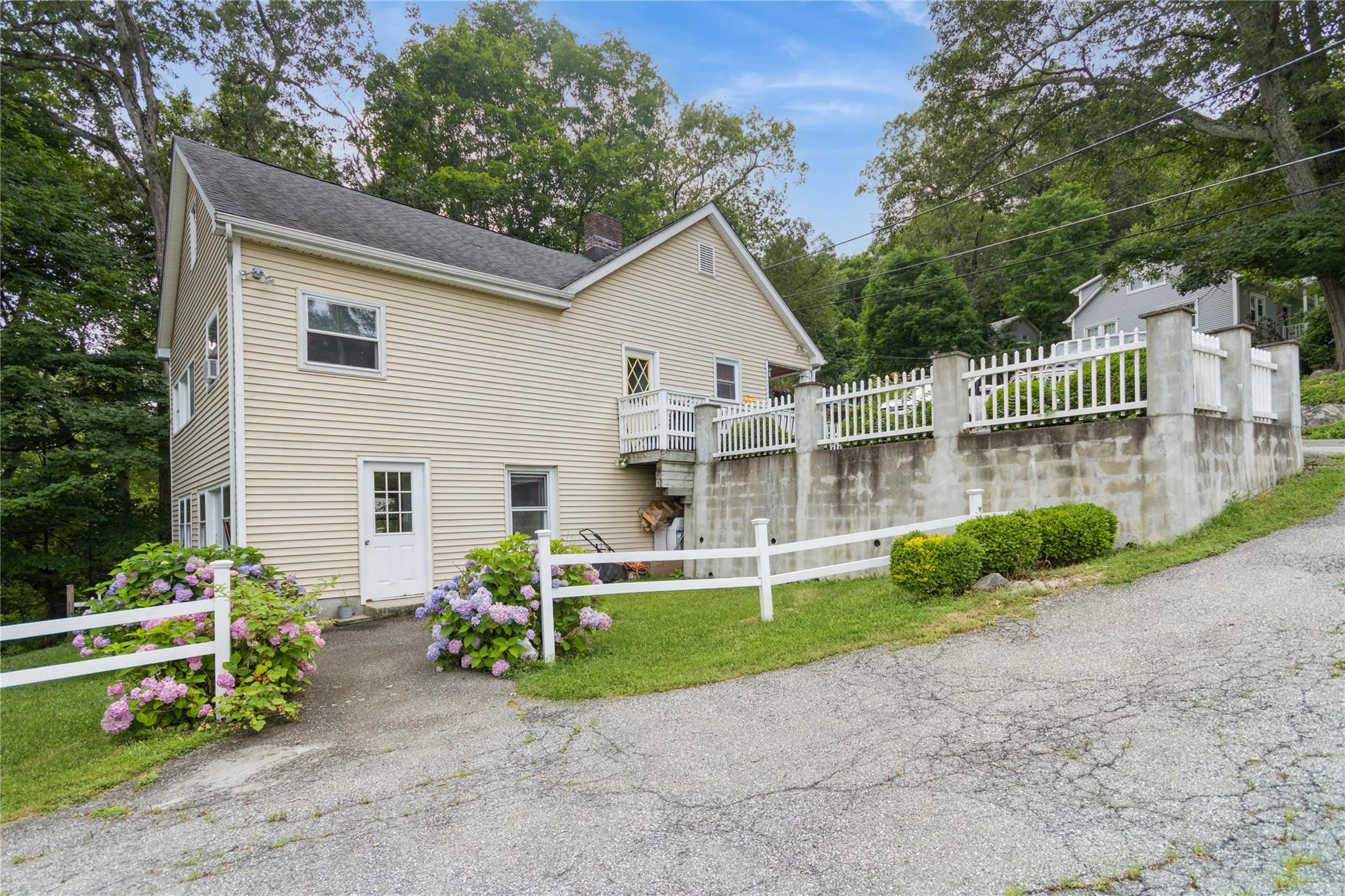 Property Photo: 126 Tanglewylde Road NY 10537