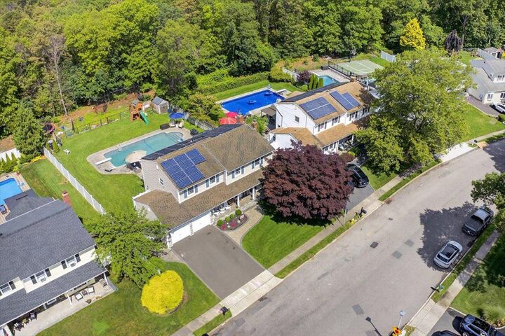 Property Photo:  326 Singingwood Drive  NY 11741 