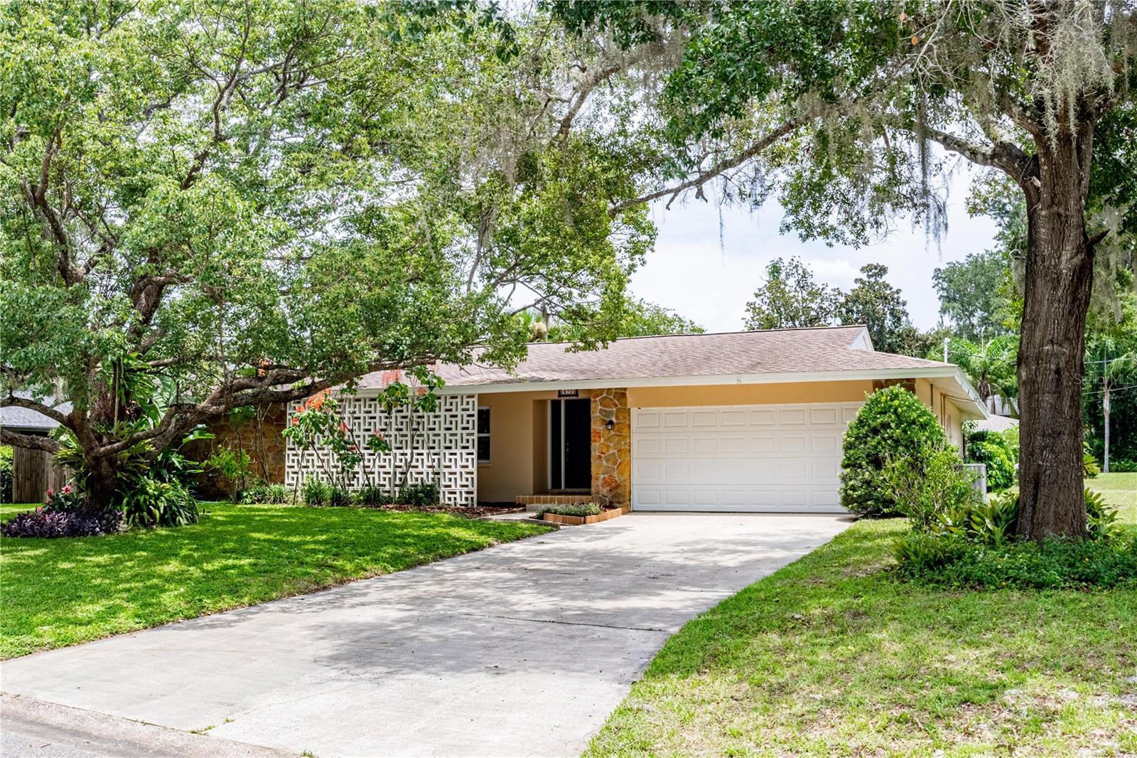 670 Palm Drive  Oviedo FL 32765 photo