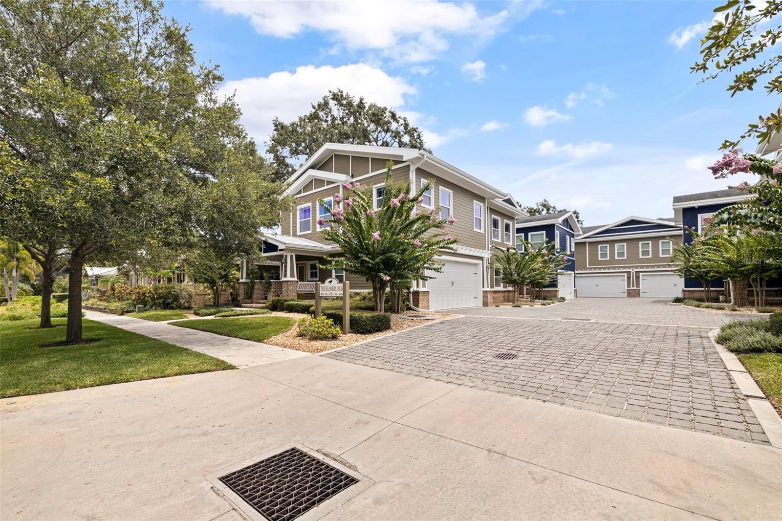 Property Photo: 440 11th Avenue NE FL 33701