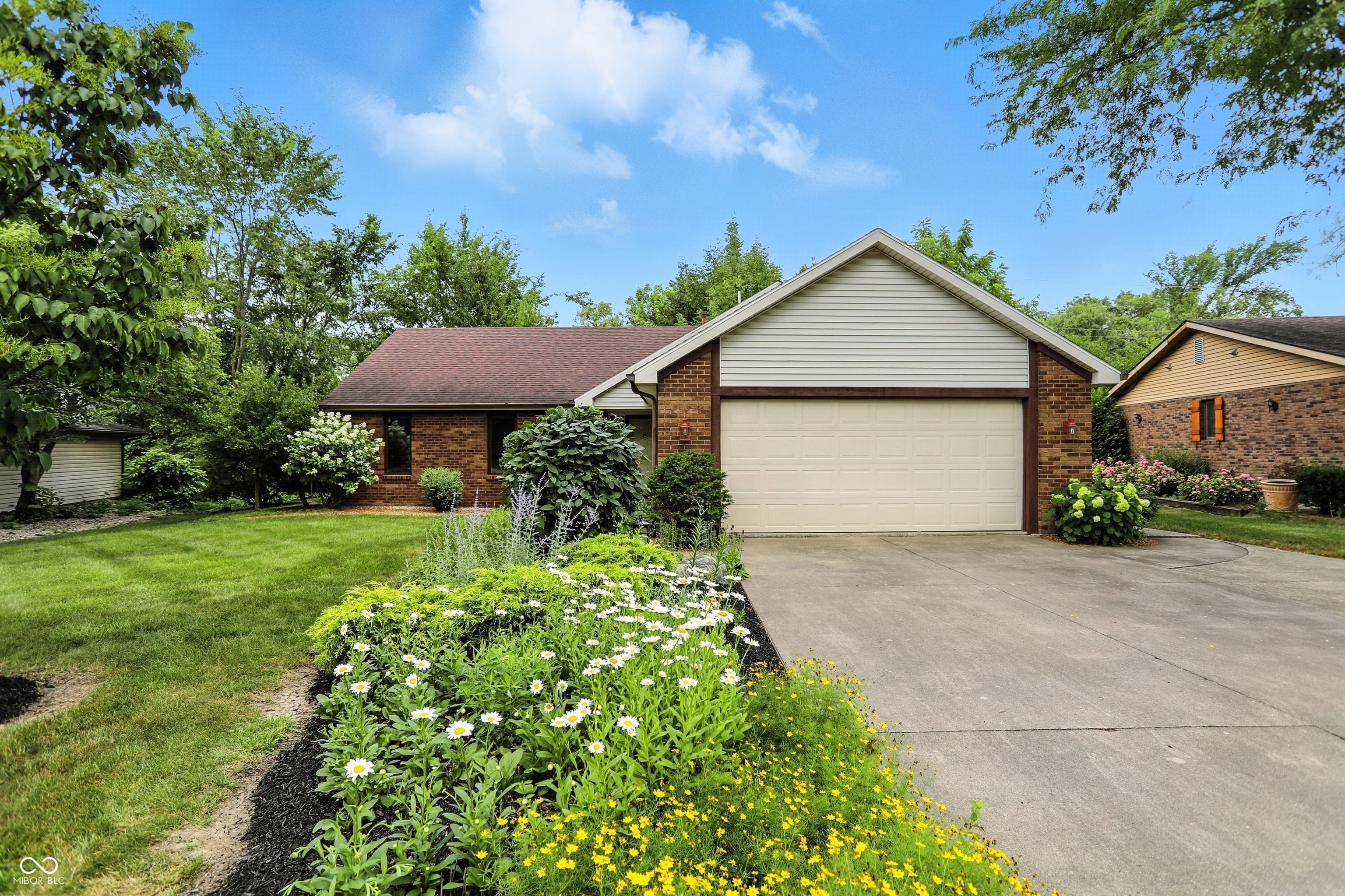 Property Photo: 1721 Papermill Crossing IN 46825