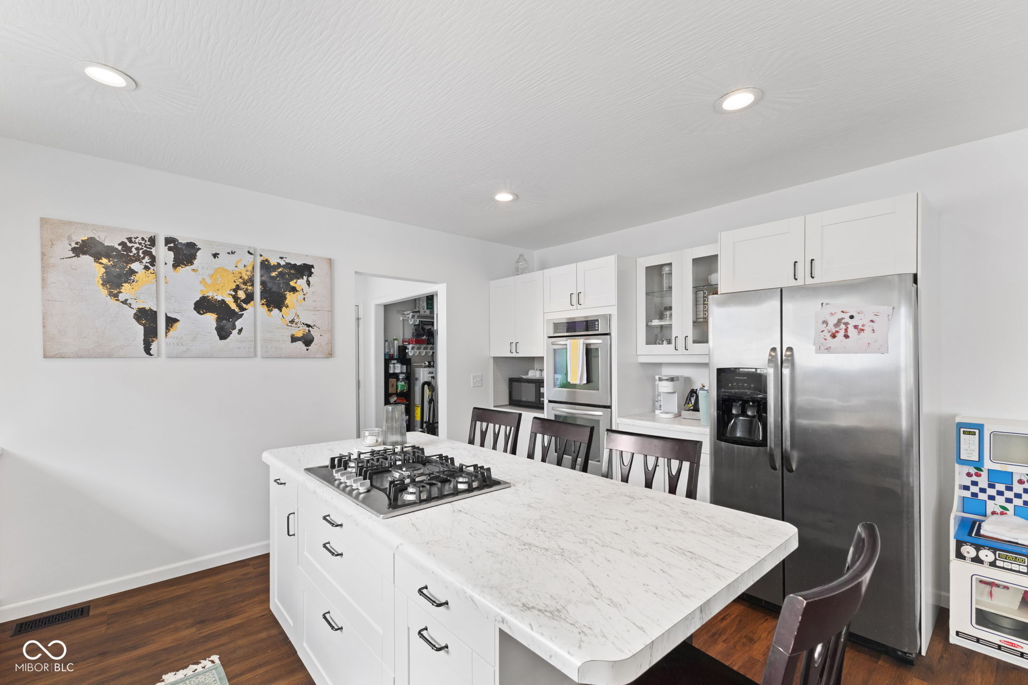 Property Photo: 1830 Keller Avenue IN 47201