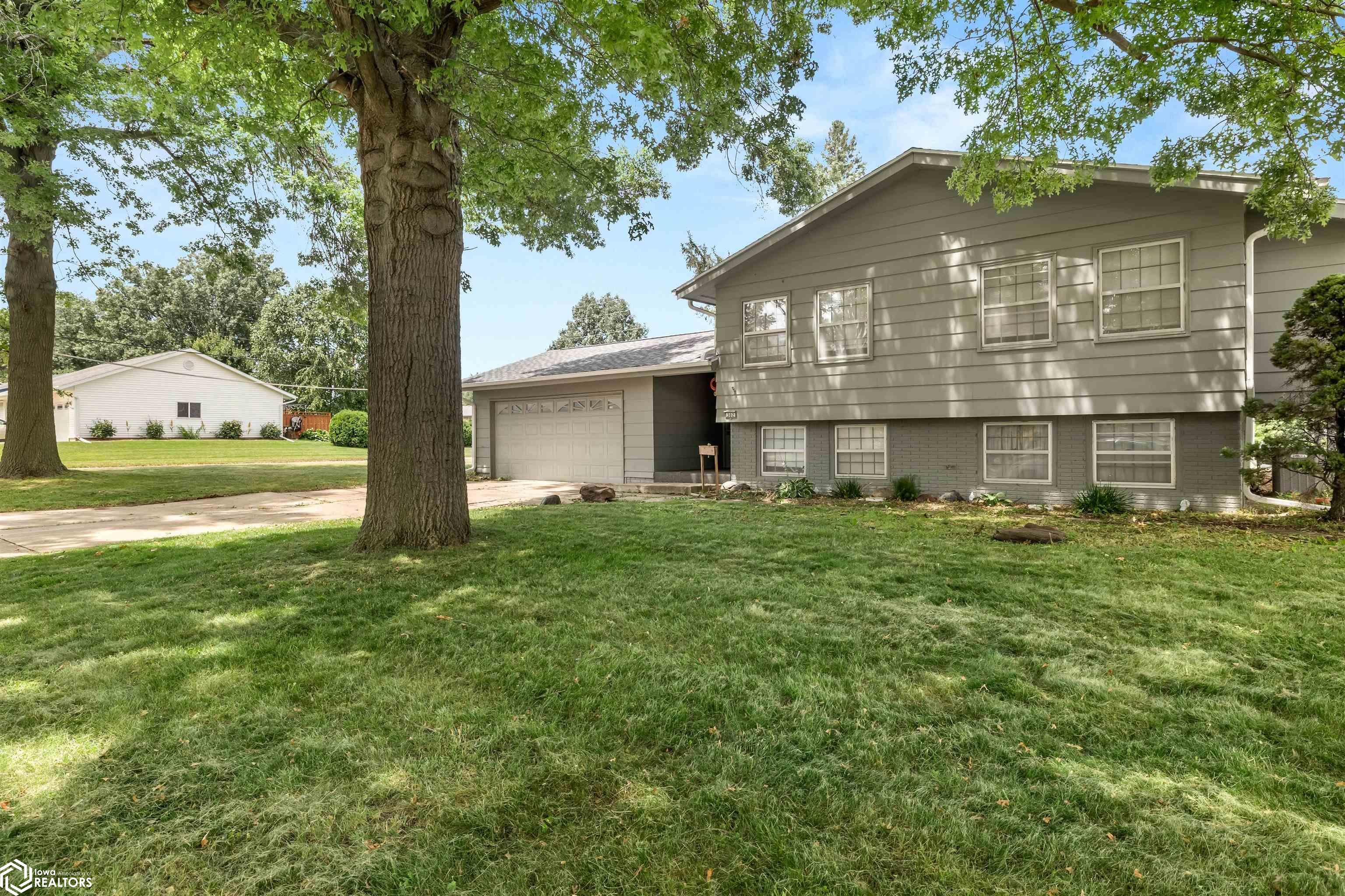 Property Photo: 302 Newcastle Road IA 50158