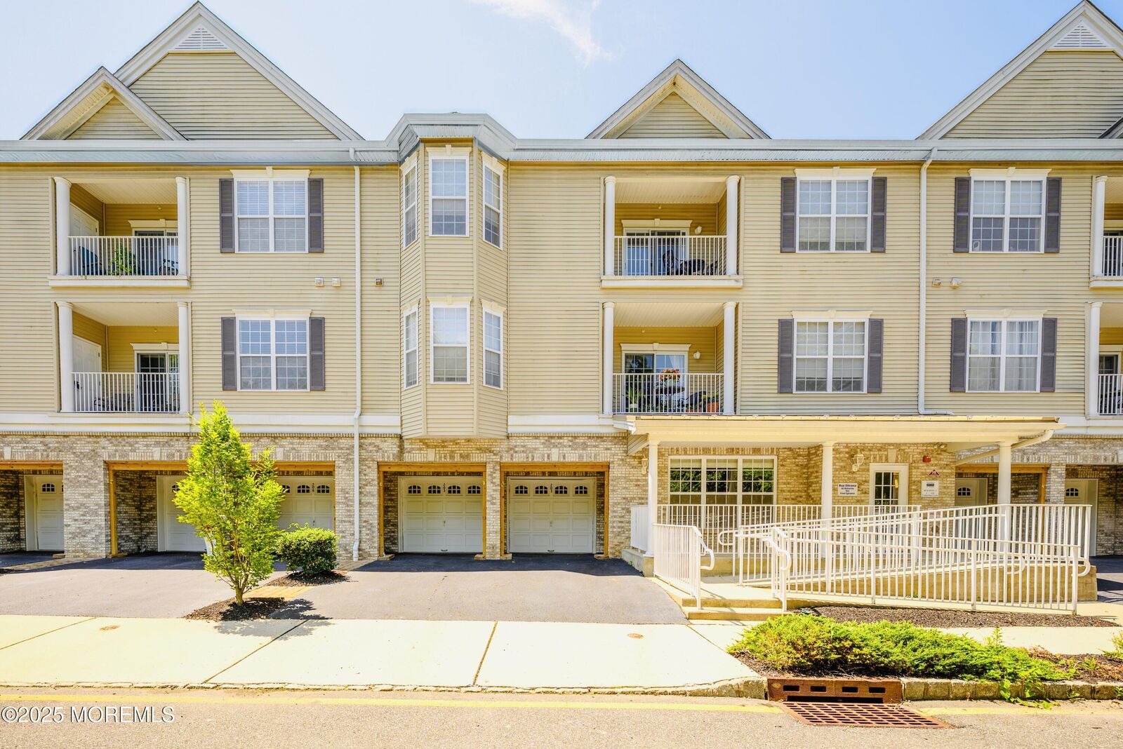 Property Photo:  203 Canterbury Lane  NJ 07751 