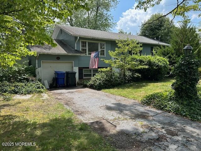 Property Photo:  1599 Woodcrest Drive  NJ 08753 