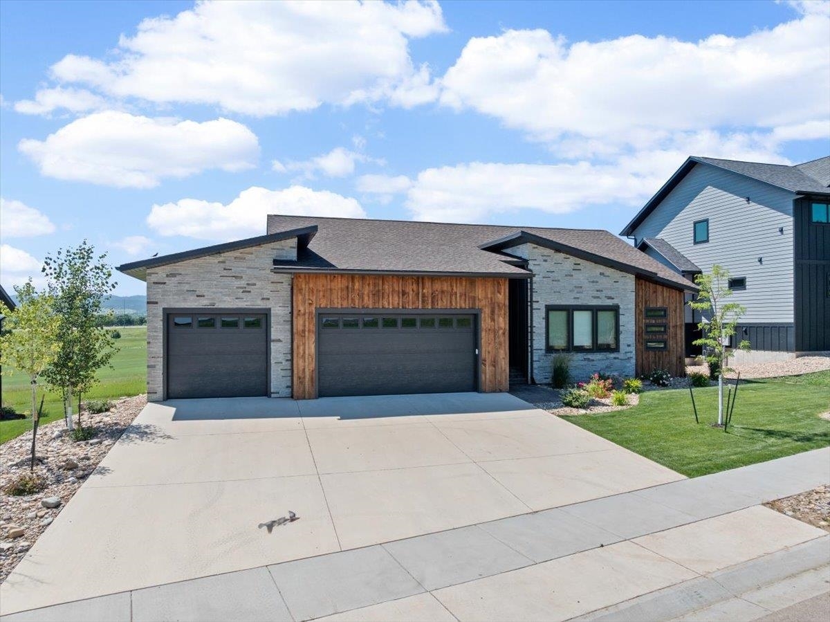 Property Photo: 7745 Brooks Loop SD 57785