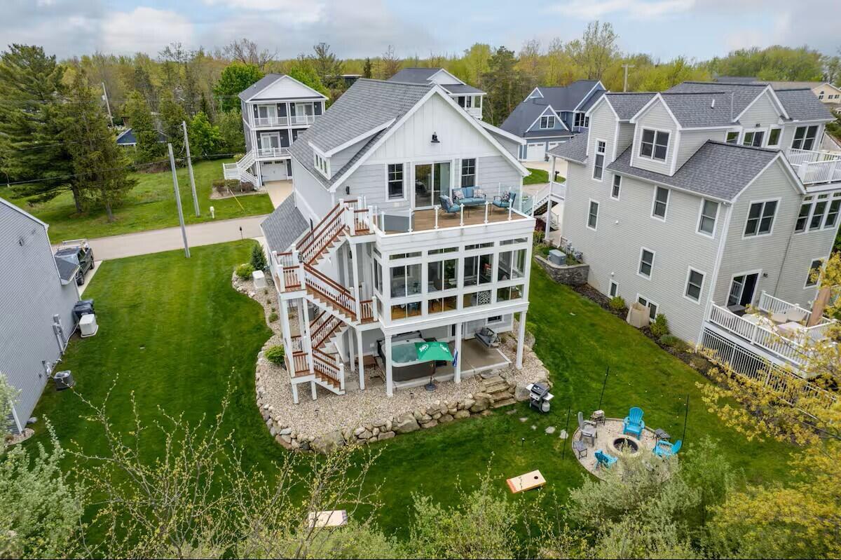 Property Photo:  7229 Lakeview Avenue  MI 49090 