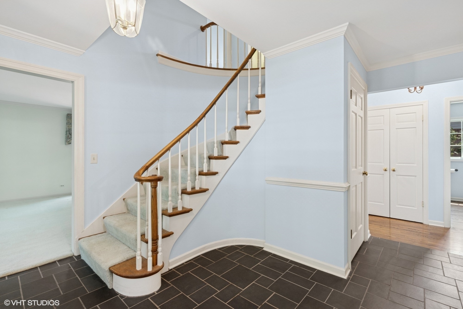 Property Photo: 263 Linden Avenue IL 60045