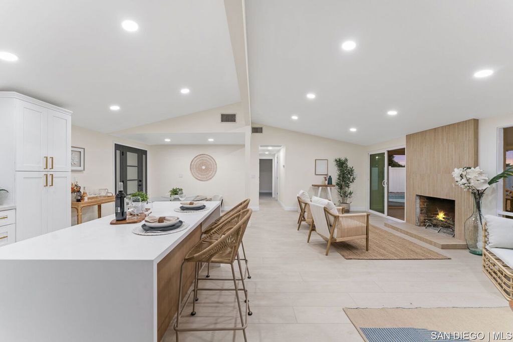 3424 Lockwood Dr  San Diego CA 92123 photo