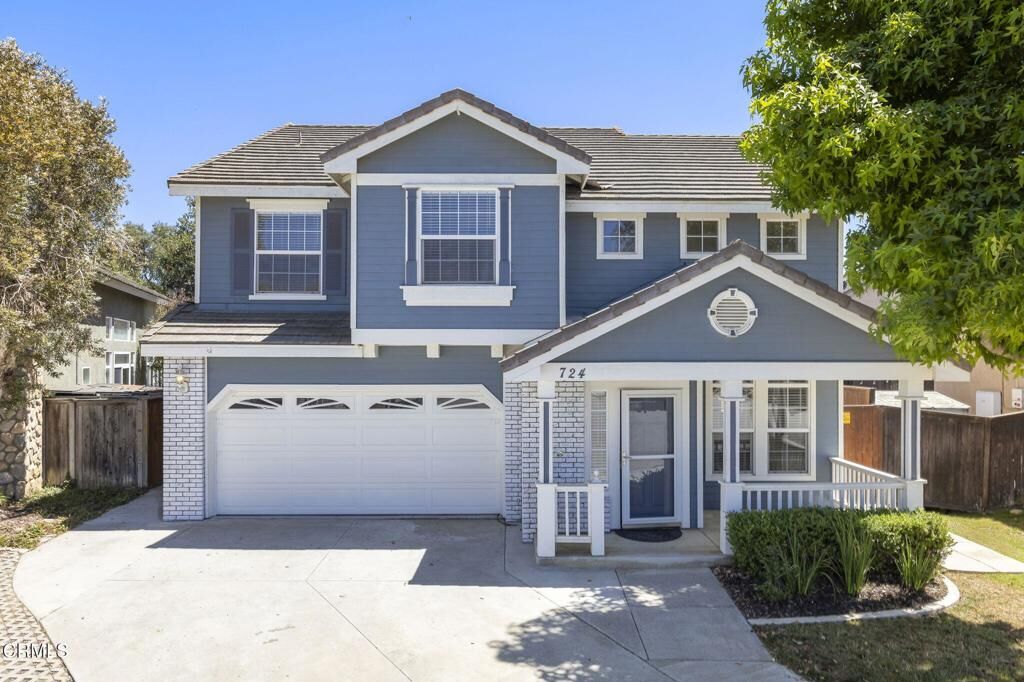 Property Photo:  724 Parrish Street  CA 93003 