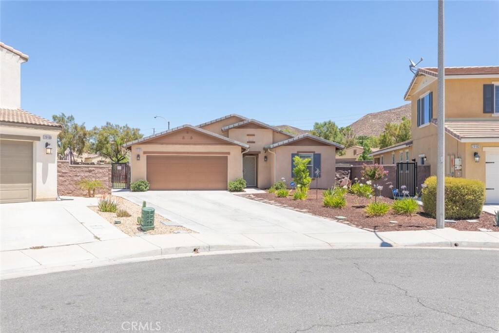 Property Photo: 29184 Tree House CA 92530