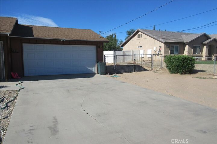 Property Photo: 19019 Madrone Street CA 92345