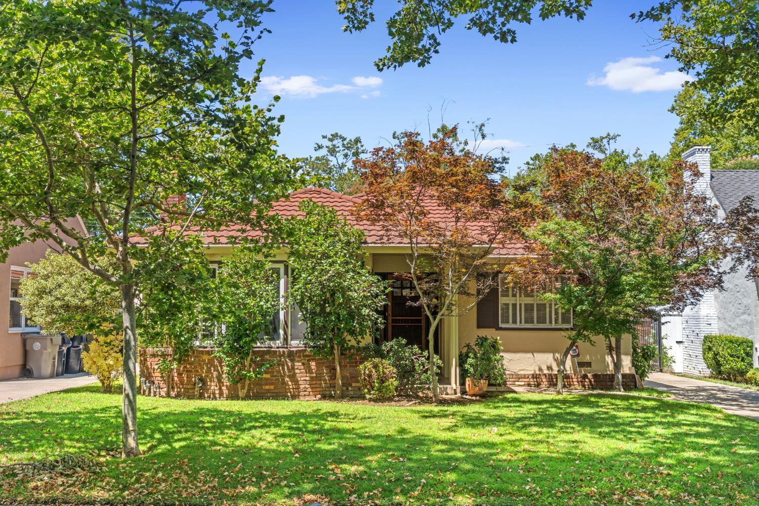 Property Photo:  920 45th Street  CA 95819 